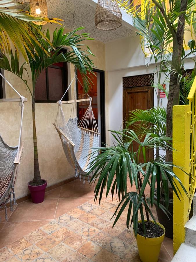 Why Not Hotel Antigua Екстер'єр фото