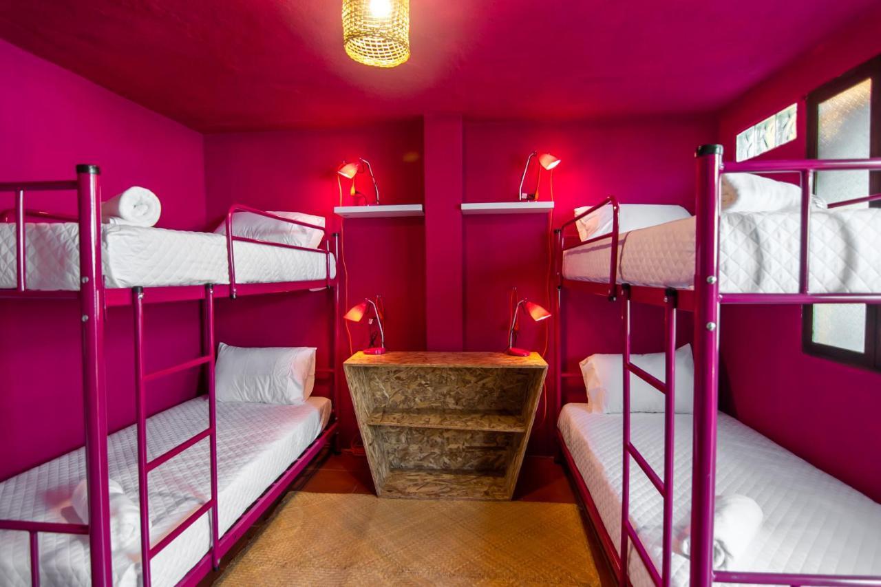 Why Not Hotel Antigua Екстер'єр фото