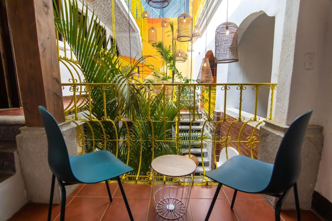 Why Not Hotel Antigua Екстер'єр фото