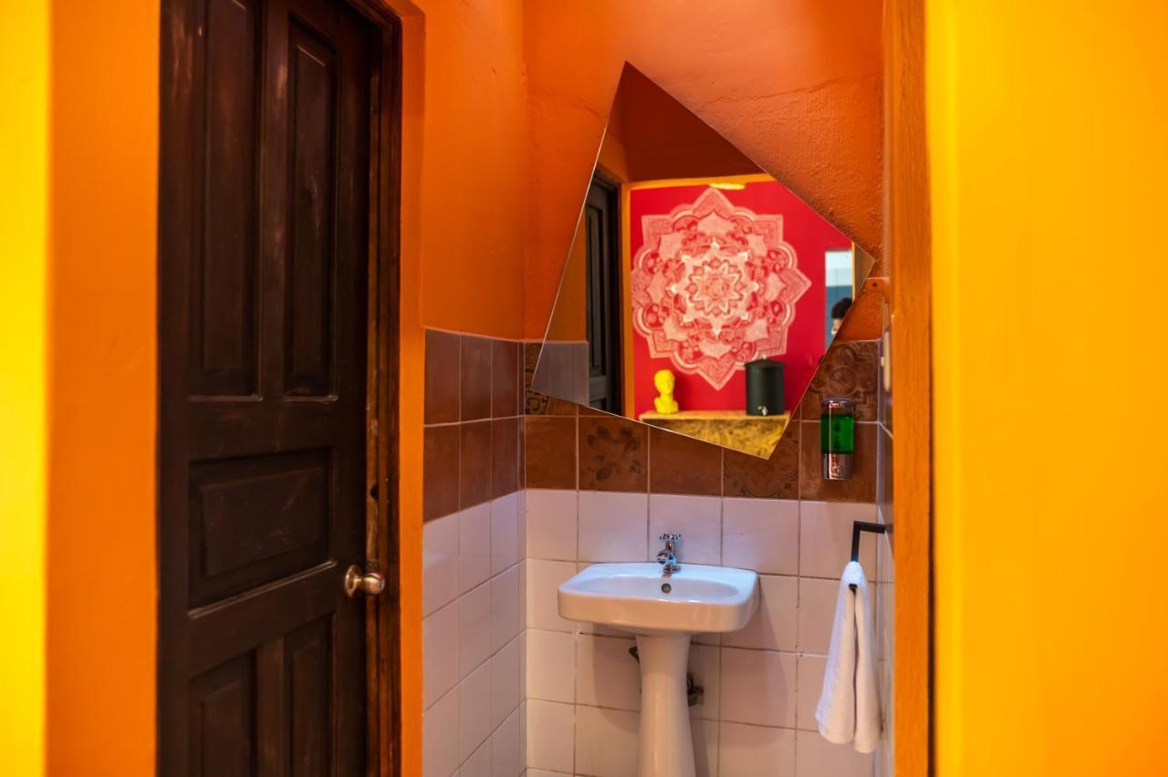 Why Not Hotel Antigua Екстер'єр фото