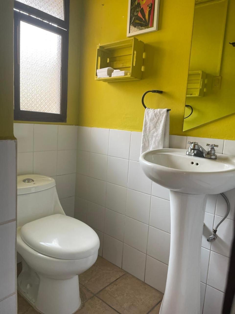 Why Not Hotel Antigua Екстер'єр фото